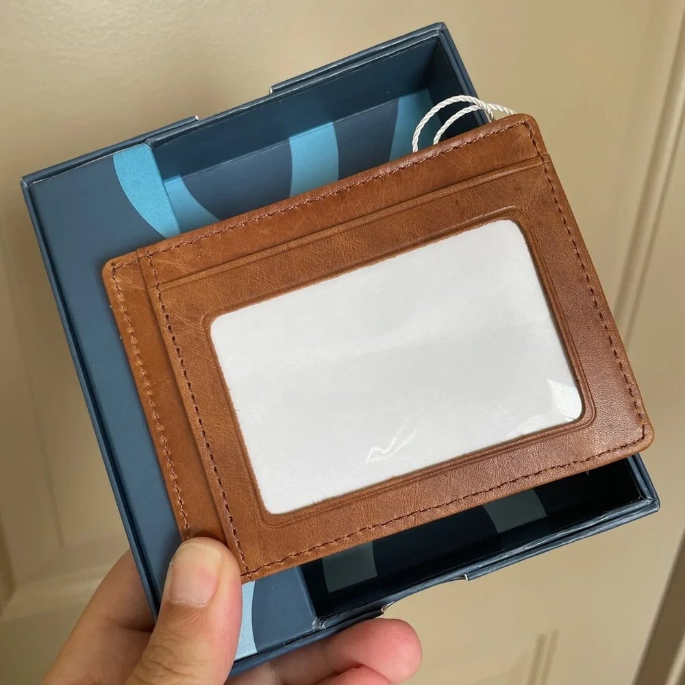 Lakers wallet
